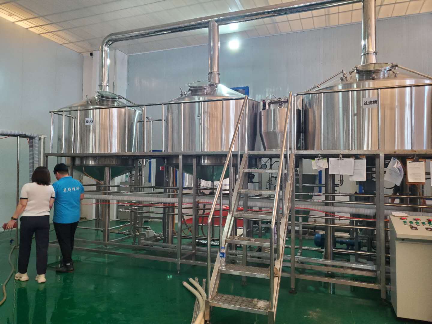 精酿啤酒厂设备 精酿啤酒厂设备
